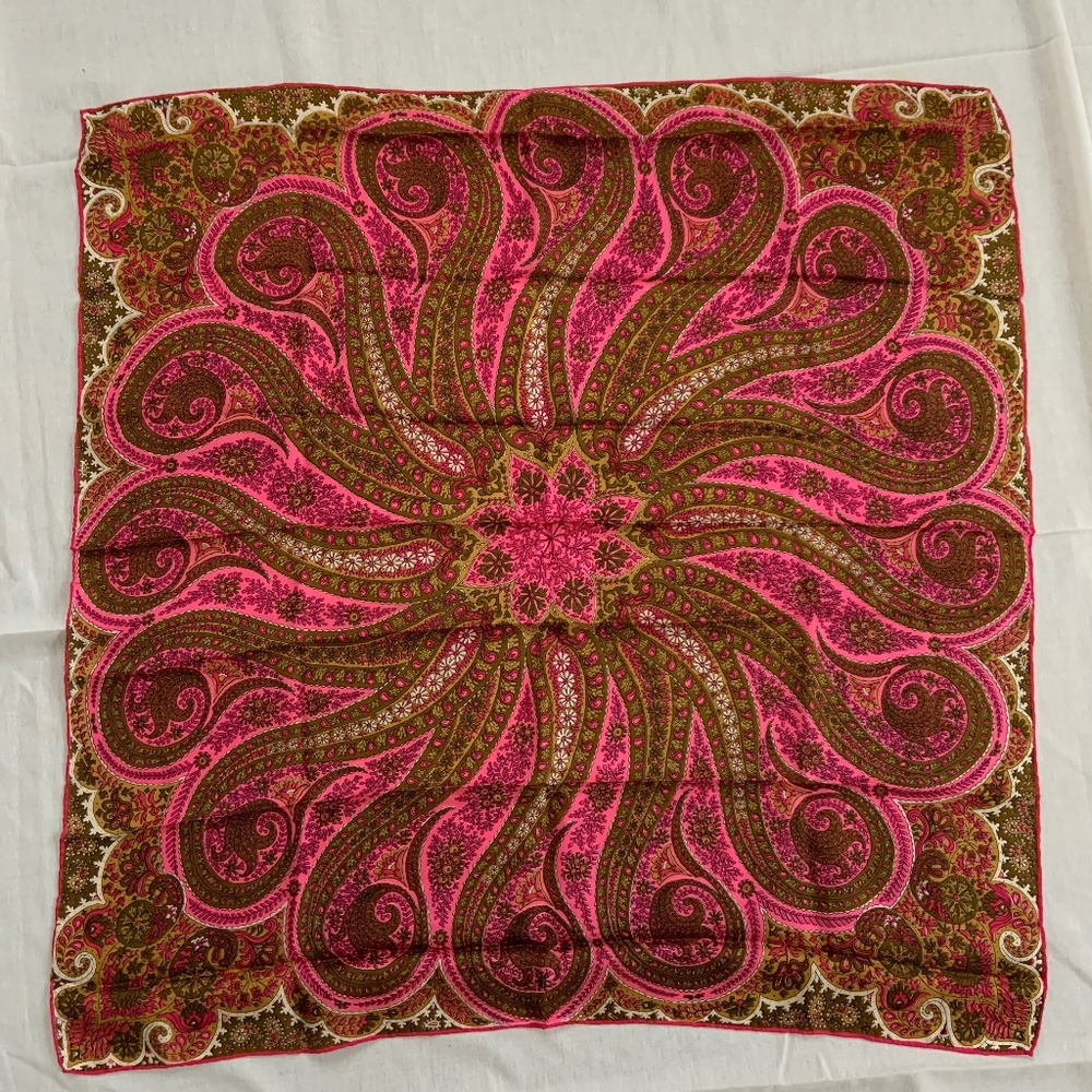 Vera silk paisley scarf